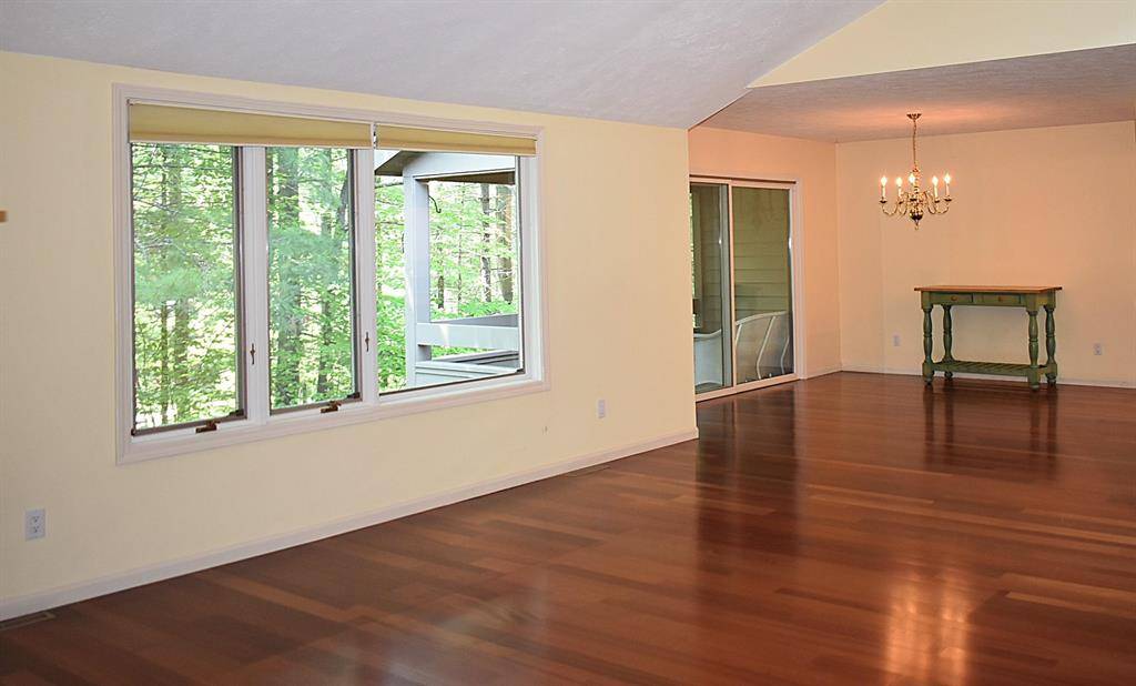 Peninsula Twp, MI 49686,6441 Mission Ridge