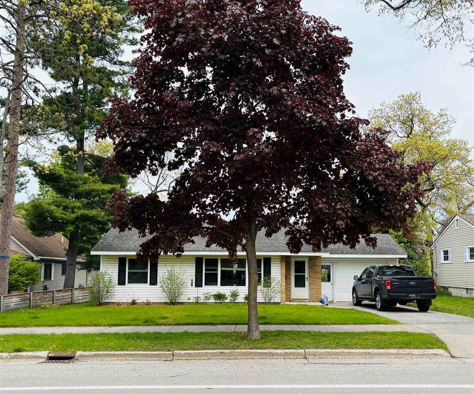 Traverse City, MI 49686,1031 E State Street