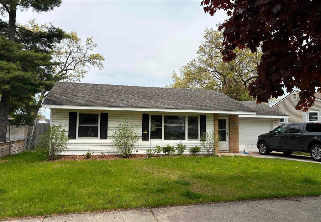 Traverse City, MI 49686,1031 E State Street