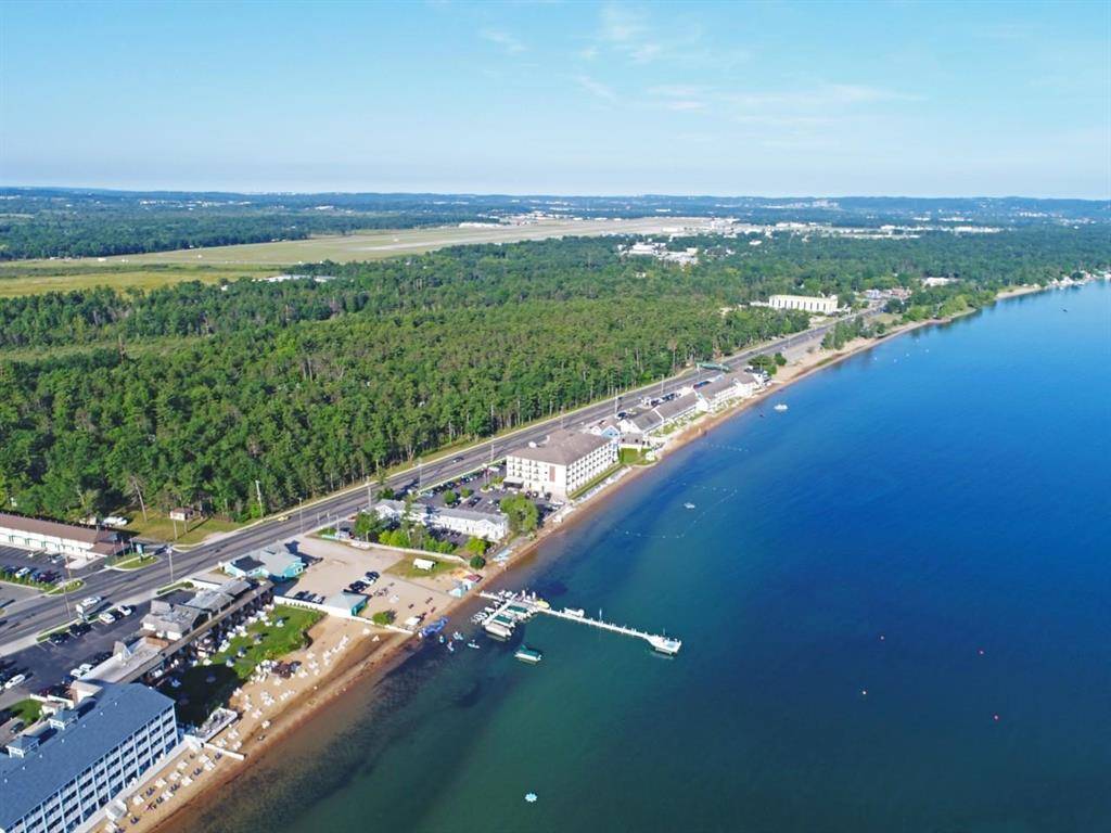 East Bay Twp, MI 49686,1469 US-31 N