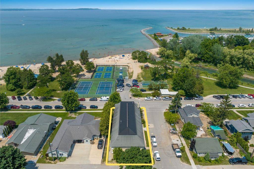 Elk Rapids Twp, MI 49629,401 River Street