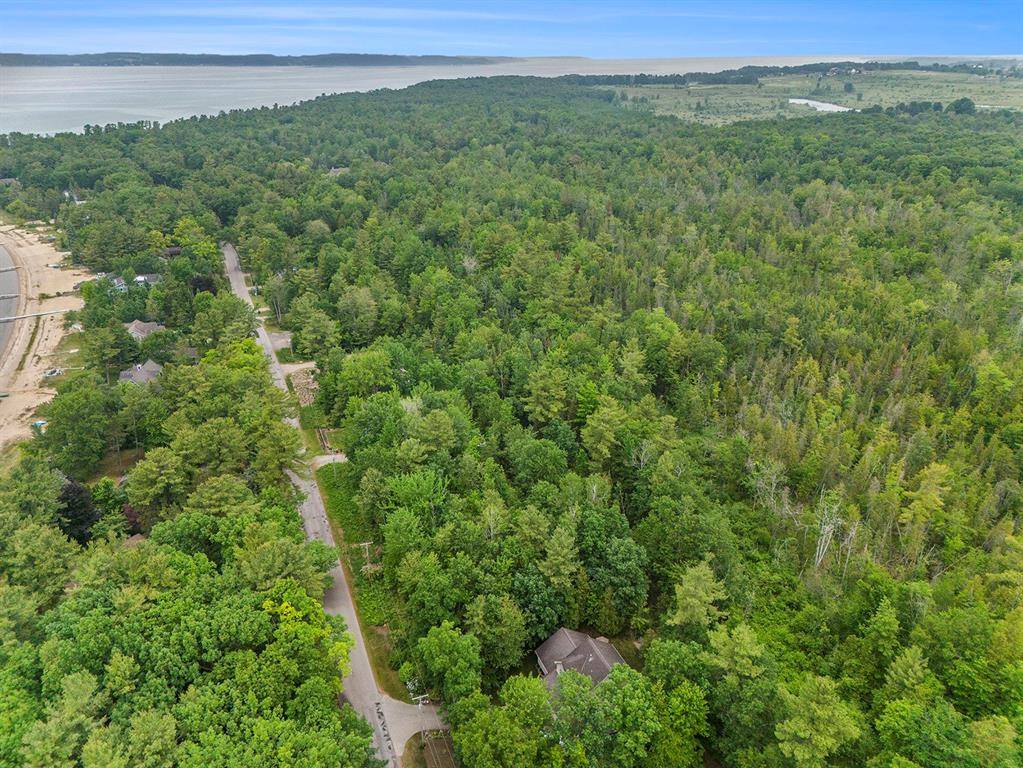 Acme Twp, MI 49690,00 Deepwater Point Road