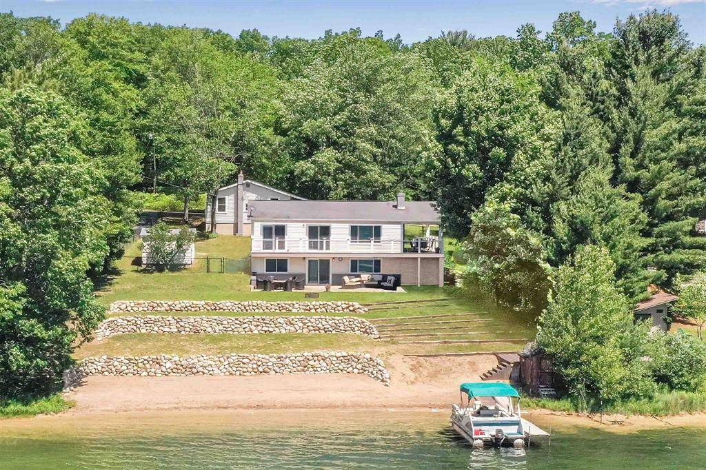 White Water Twp, MI 49696,428 Island View Drive