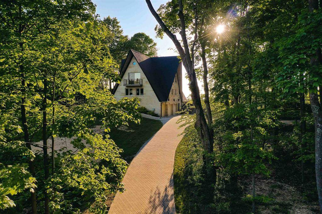 Leland Twp, MI 49654,4171 N High Bluffs Drive