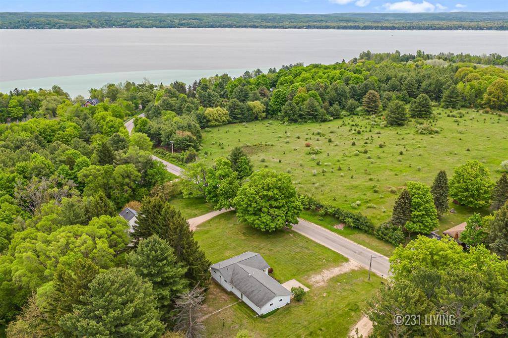 Milton Twp, MI 49676,11888 Hickin Road