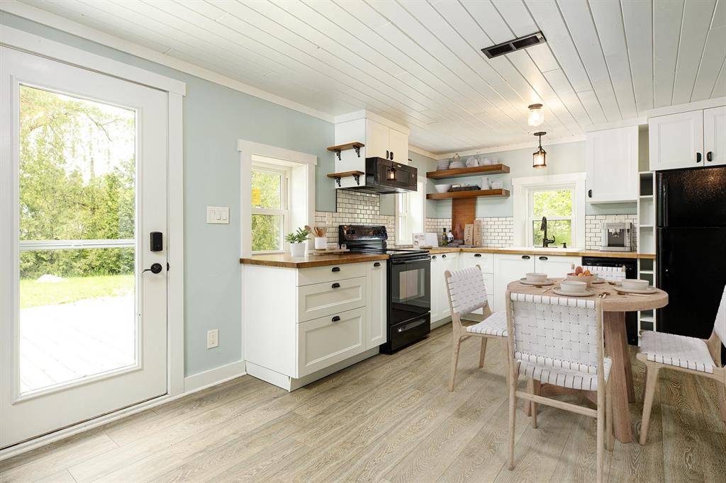 Long Lake Twp, MI 49684,7018 Cedar Run Road