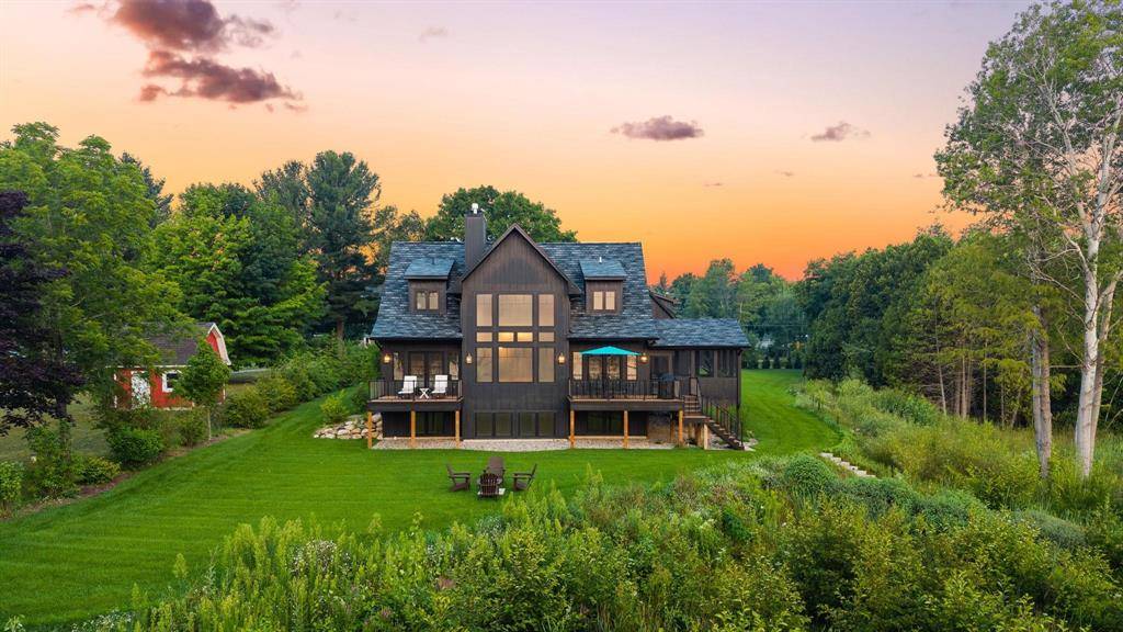 Leelanau Twp, MI 49653,521 S Lake Shore Drive
