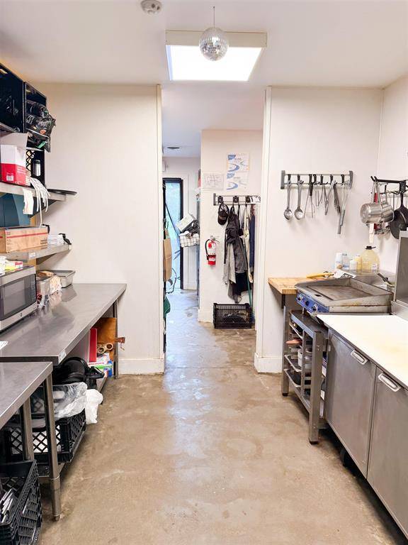 Peninsula Twp, MI 49686,13795 Seven Hills Road Unit: B