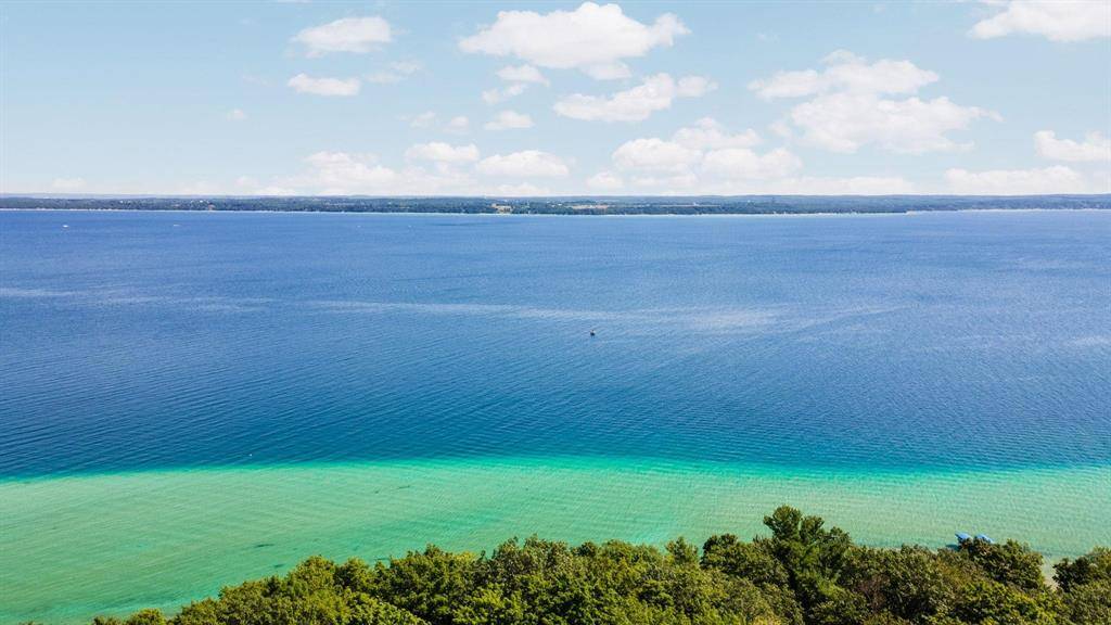 Peninsula Twp, MI 49686,00 Center Road