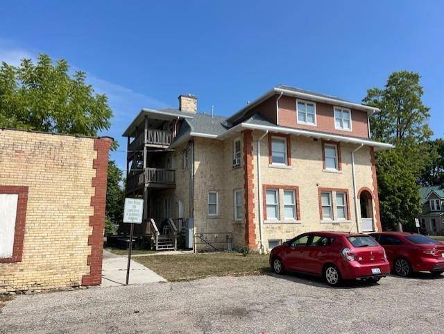 Alma, MI 48801,421 N State Street