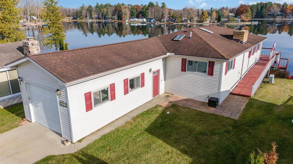 Surrey Twp, MI 48622,8821 S Old State Avenue