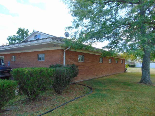 Ashley Vlg, MI 48806,320 S Sterling Street