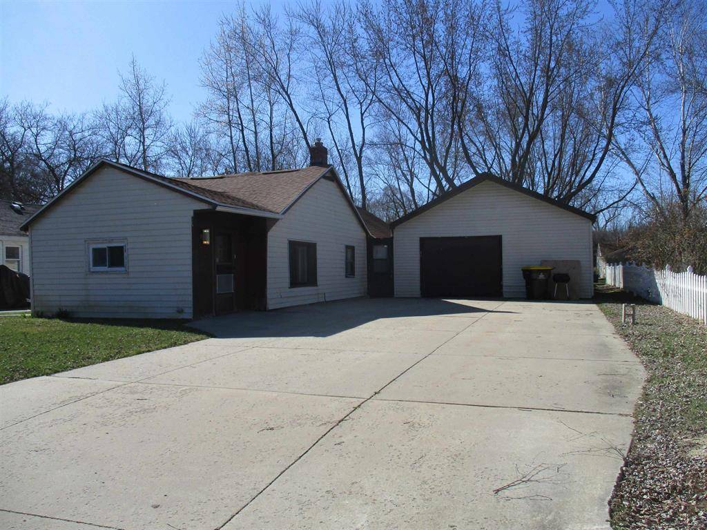 St. Louis, MI 48880,411 Brown Street