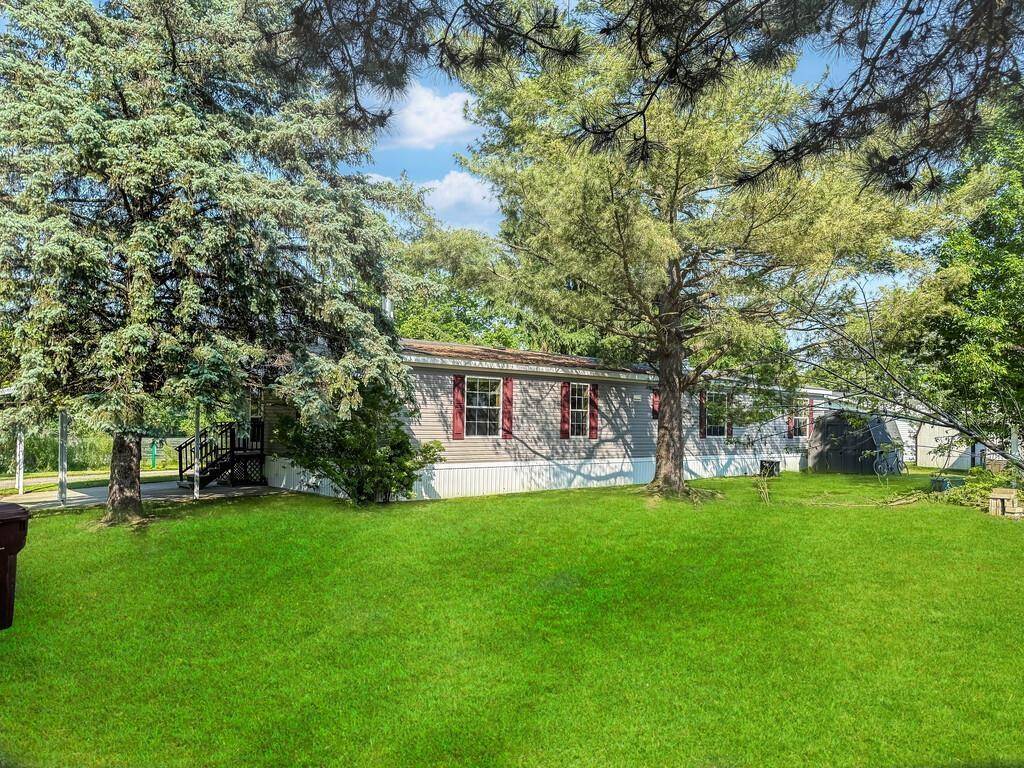 St. Louis, MI 48880,12 Parkwood Drive