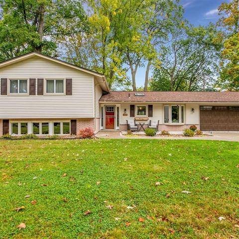 Grosse Ile, MI 48138,8752 Woodside Drive