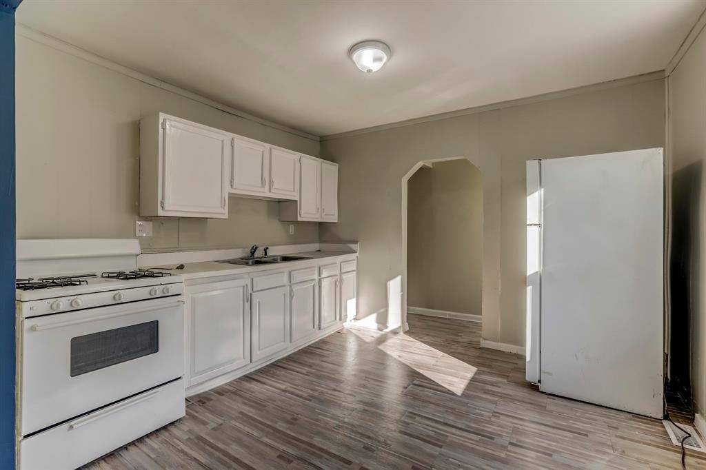 Warren, MI 48089,23826 Columbus Avenue
