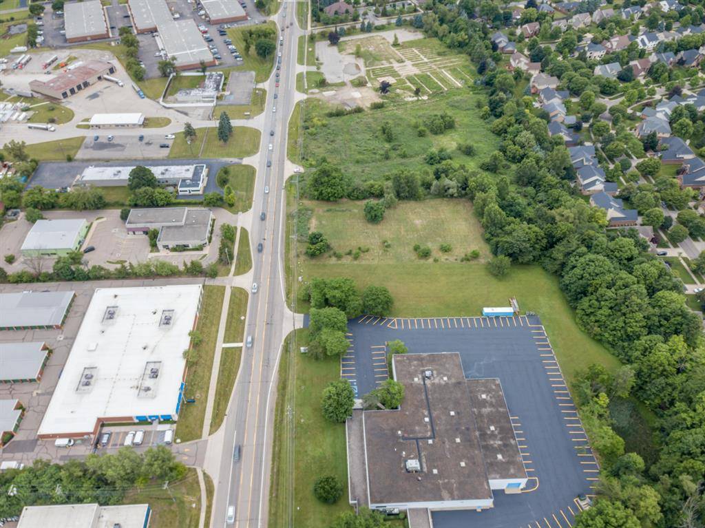 Novi, MI 48375,40875 Grand River Avenue