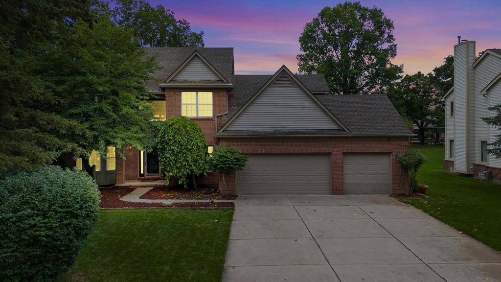 Farmington Hills, MI 48334,29187 Autumn Ridge Ridge