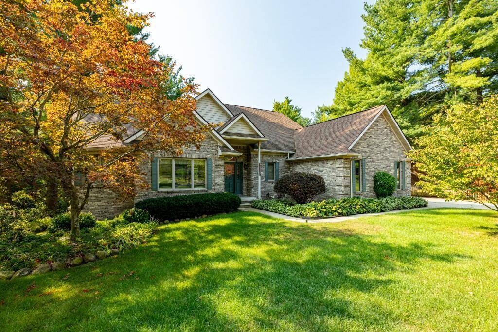 Ypsilanti Twp, MI 48197,5439 Pine View Drive