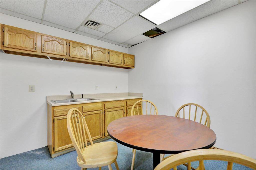 Lansing, MI 48911,835 Louisa Street 202