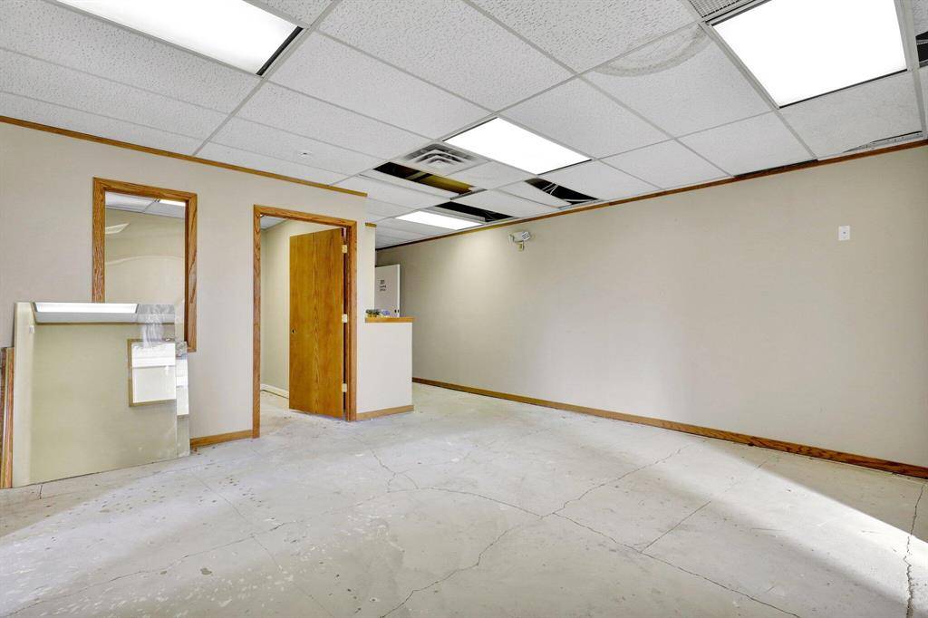 Lansing, MI 48911,835 Louisa Street 204