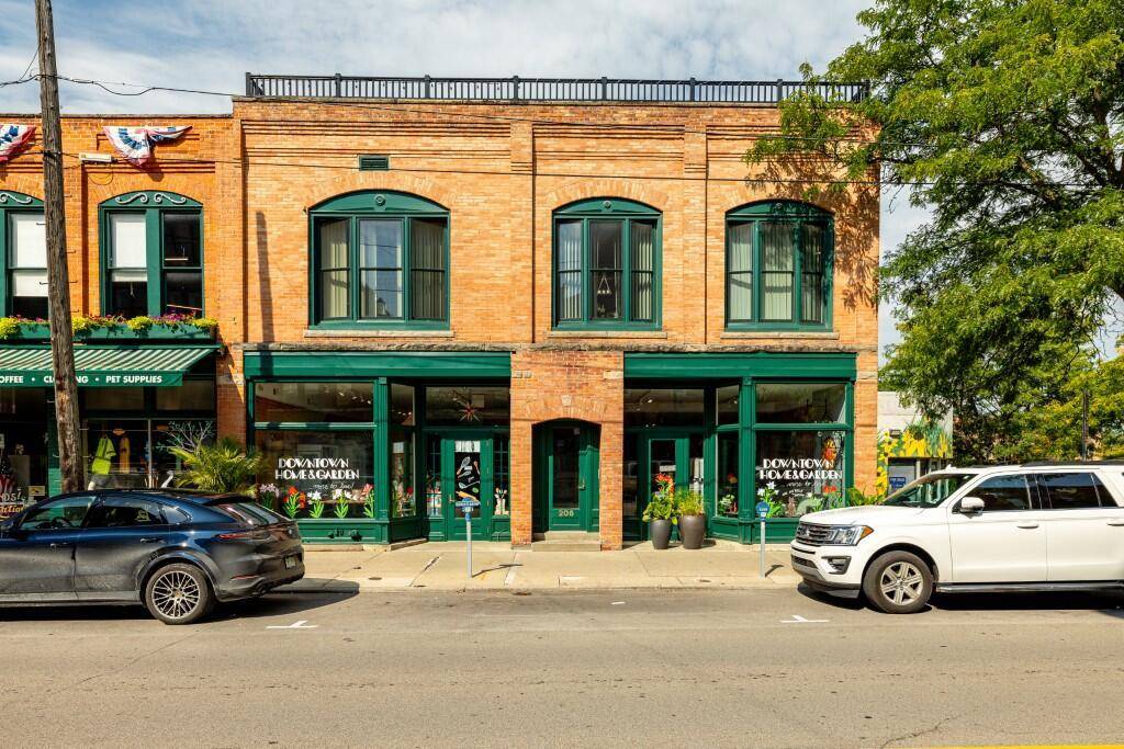 Ann Arbor, MI 48104,204/208 S Ashley