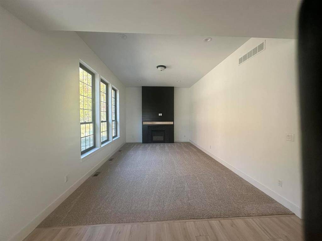 Brownstown Twp, MI 48134,26080 Pennington Road