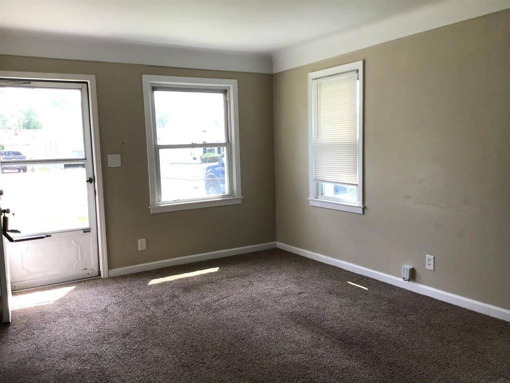 Eastpointe, MI 48021,22765 Rosalind Avenue