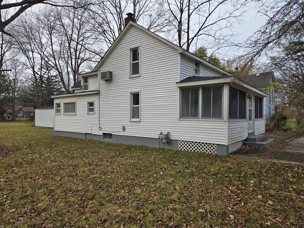 Grosse Ile Twp, MI 48138,25438 4th Street