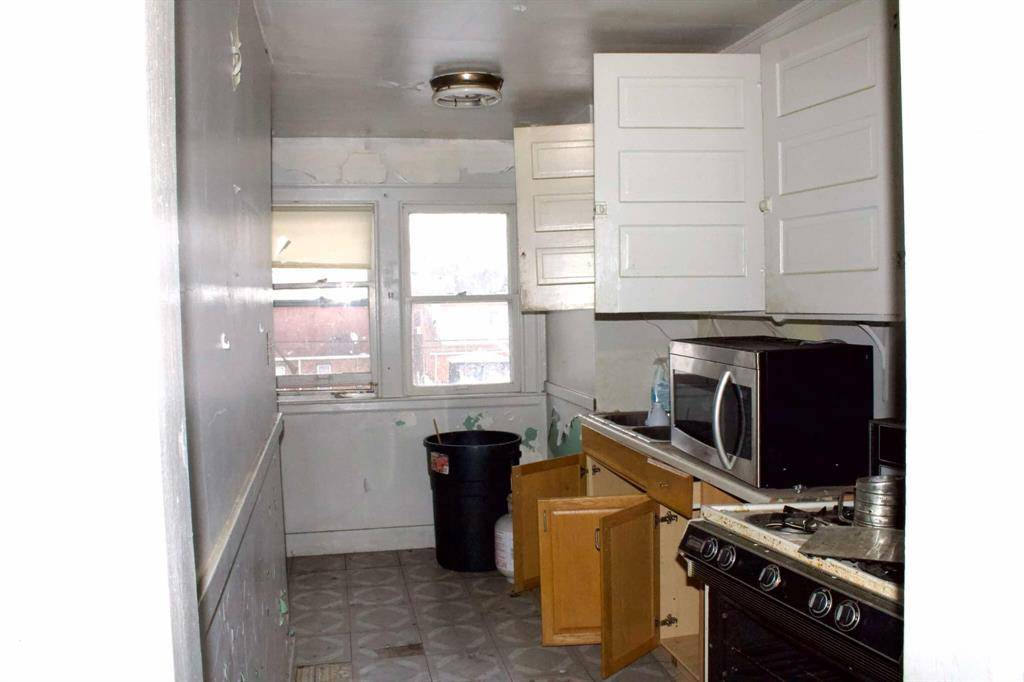 Hamtramck, MI 48203,18862 Cardoni Street