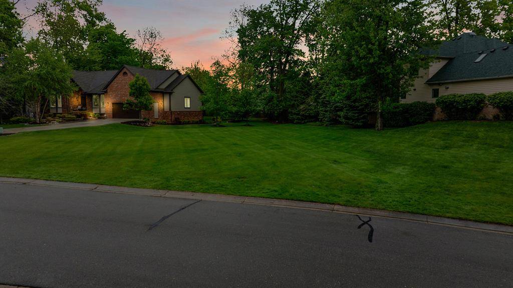 Waterford Twp, MI 48328,4275 Forest Valley Court