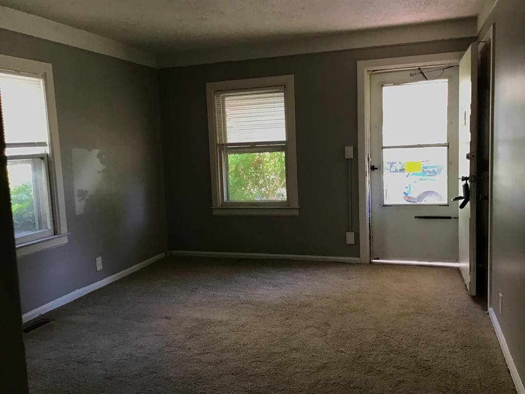 Warren, MI 48091,21915 Cyman Avenue