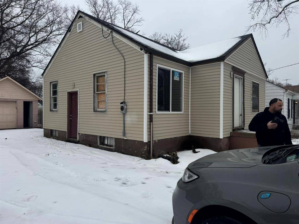 Flint, MI 48506,2418 Hoff Street