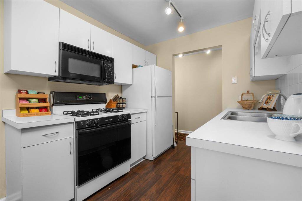 Ypsilanti Twp, MI 48197,9601 Bayview Drive 201