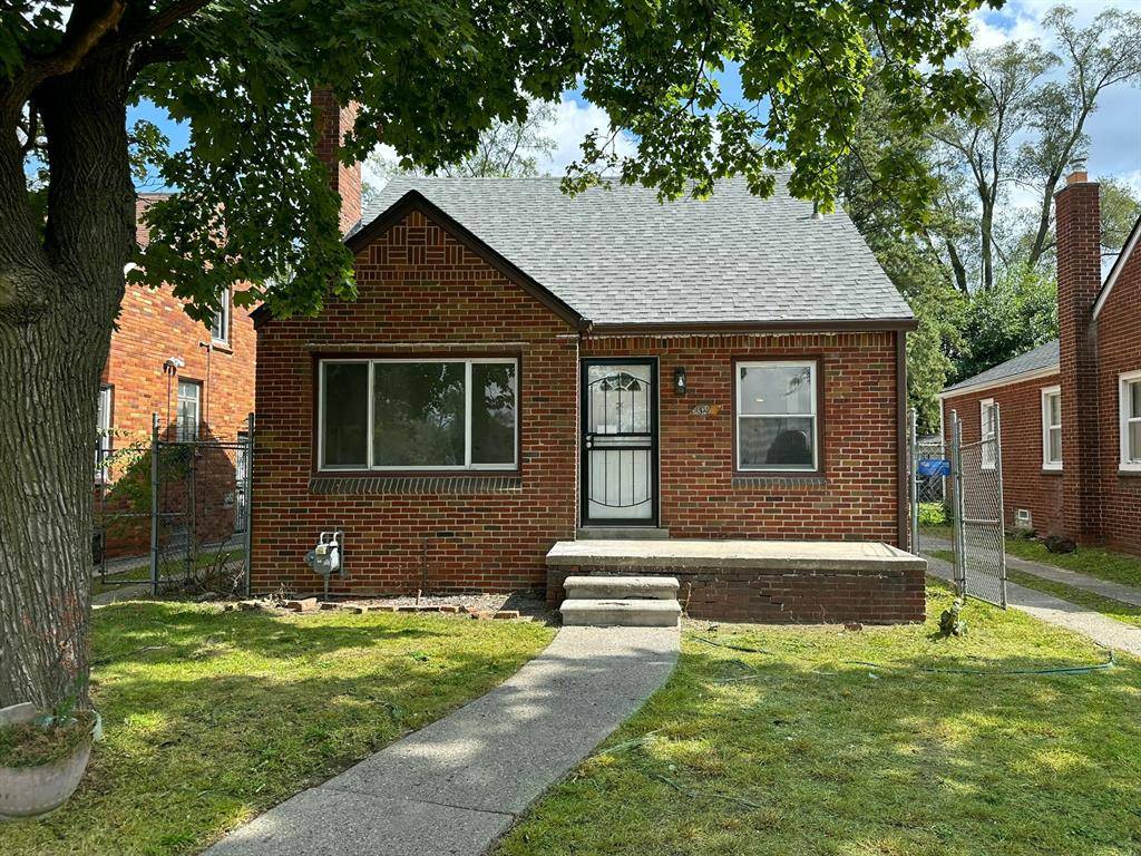 Detroit, MI 48219,18320 Grandville Avenue