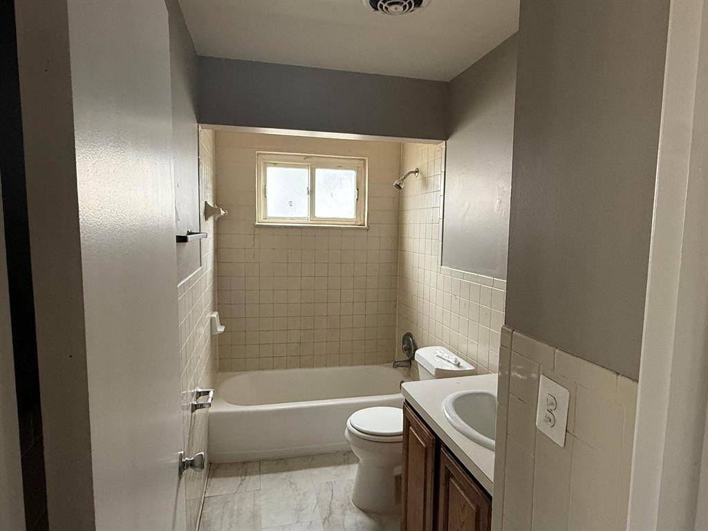 Warren, MI 48089,8144 Orchard Avenue