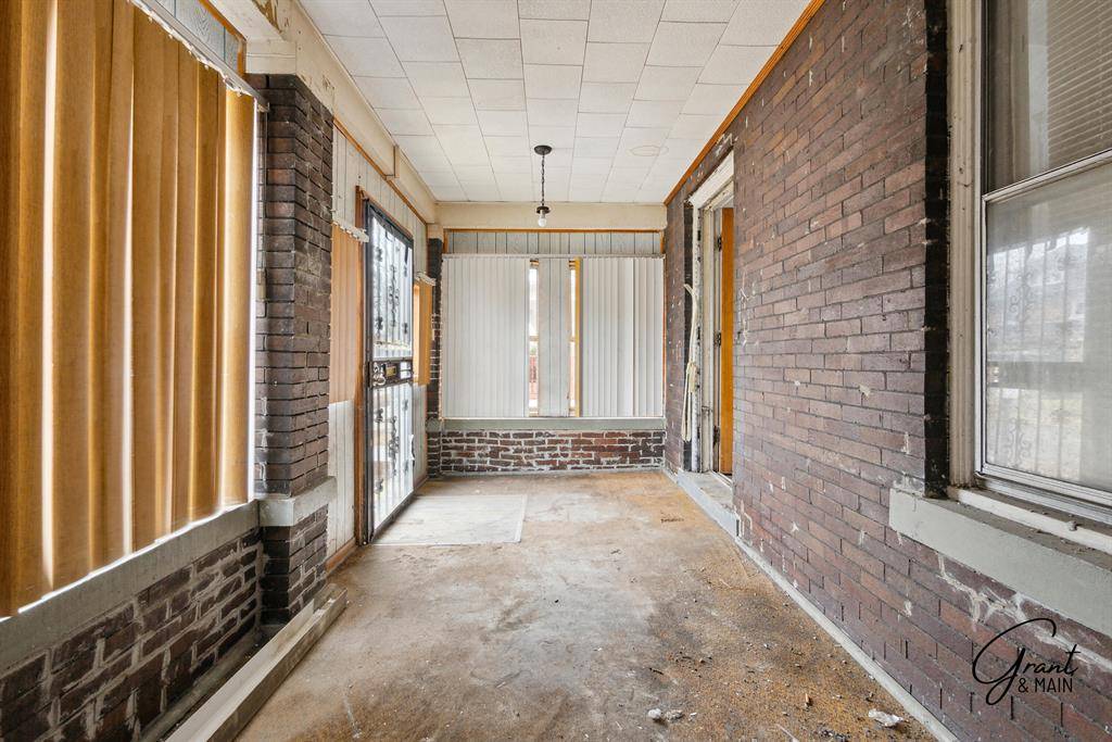 Highland Park, MI 48203,24 Tennyson Street