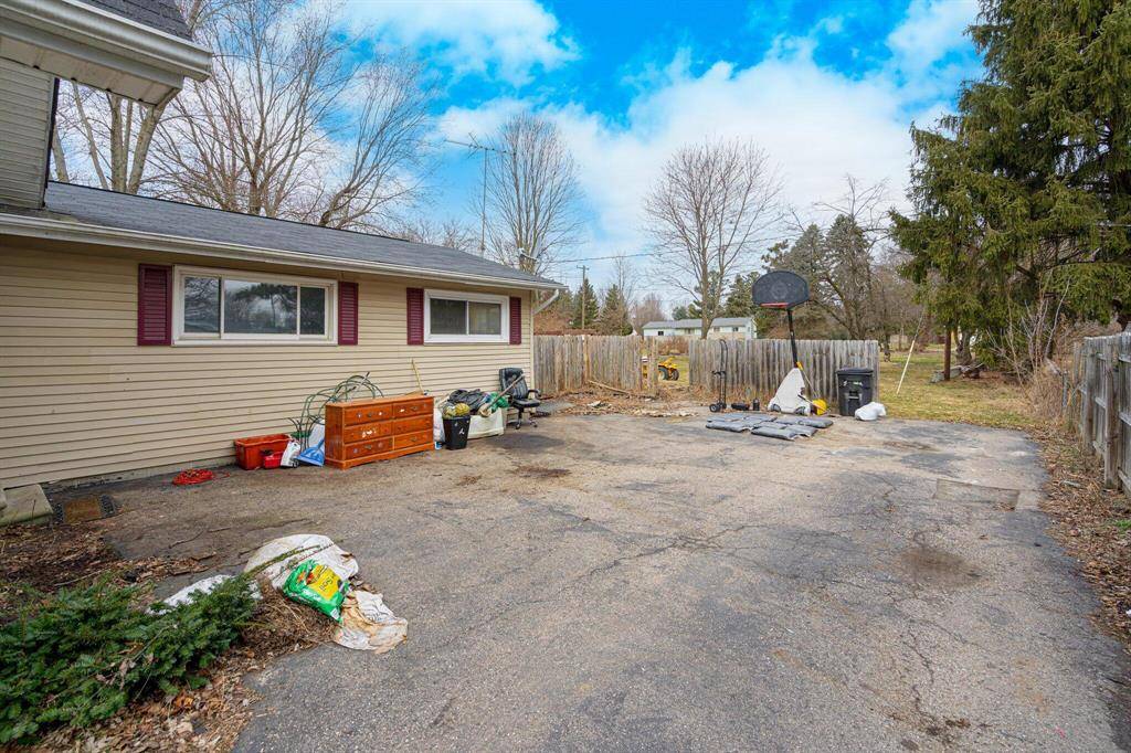Almont Vlg, MI 48003,297 E Washington Street