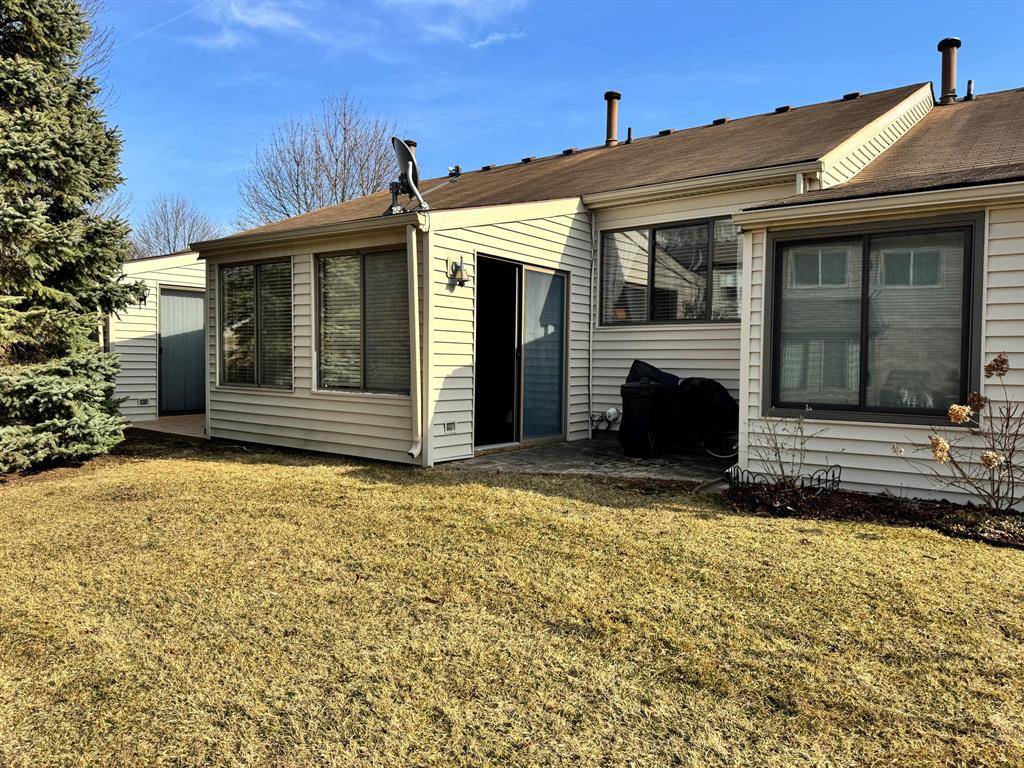 South Lyon, MI 48178,61962 Yorktown 5