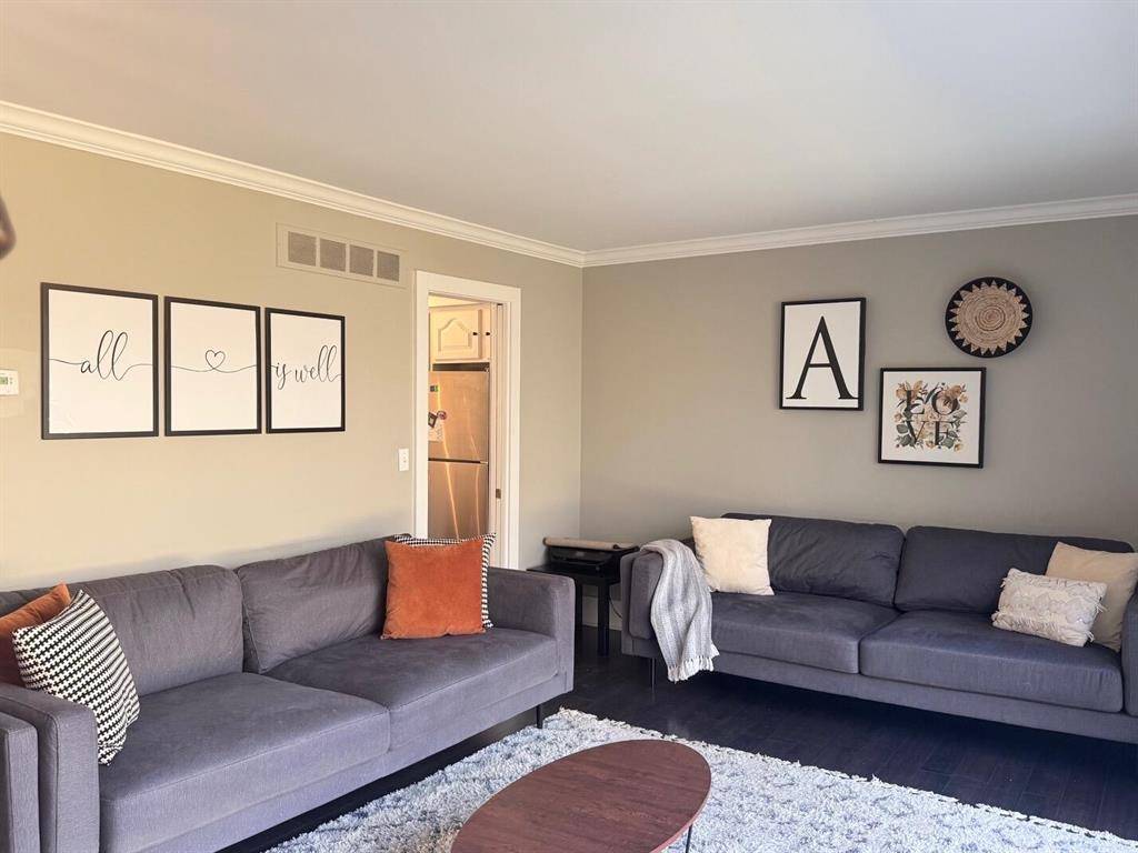Rochester Hills, MI 48307,1420 E Oakbrook E 63