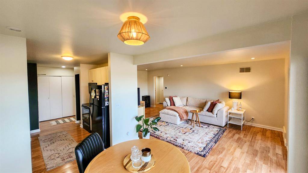 Ann Arbor, MI 48103,2140 Pauline Boulevard 208