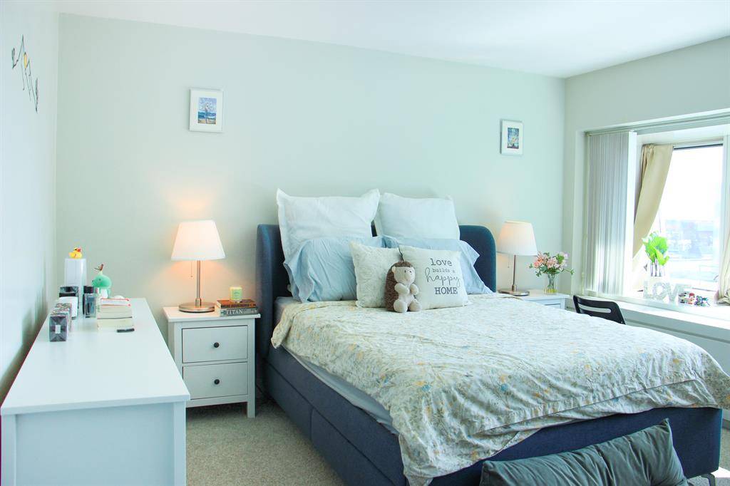 Ann Arbor, MI 48104,555 E William St. 12B