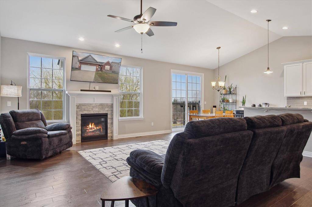 Lyon Twp, MI 48165,30909 Asbury Hill Court