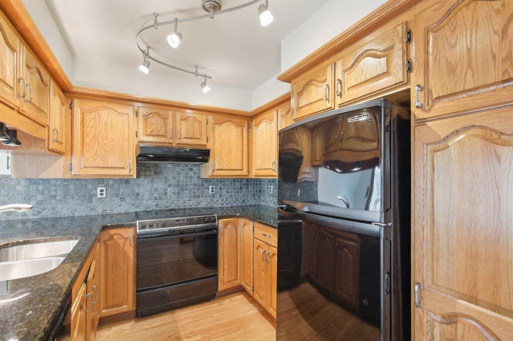Saline, MI 48176,288 Whitlock Street