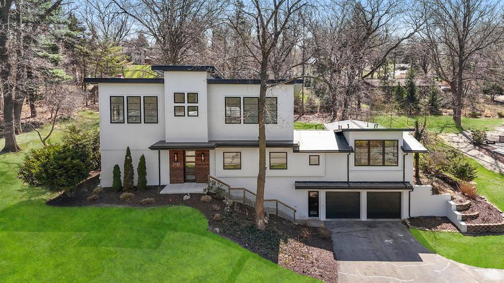 Ann Arbor, MI 48104,2930 Hickory Lane