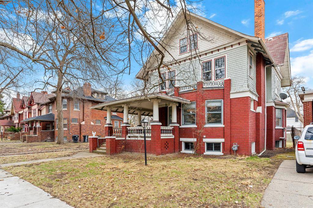 Detroit, MI 48202,250 Alger Street