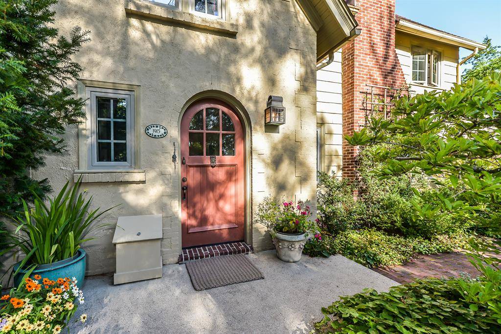 Ann Arbor, MI 48104,1915 Scottwood Avenue