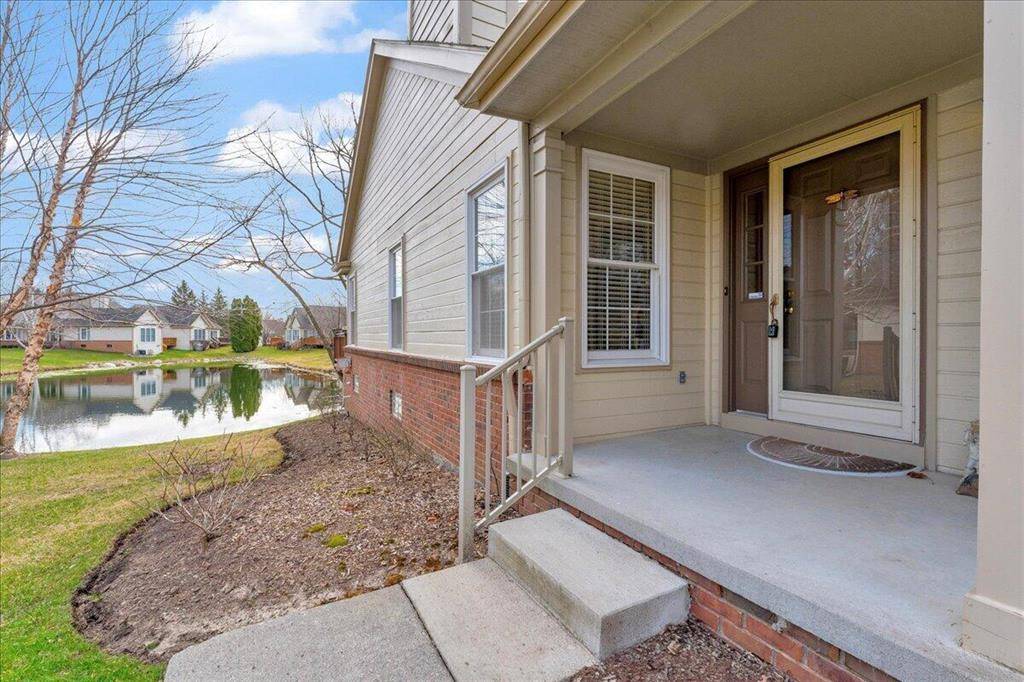 Northville Twp, MI 48168,16552 Country Knoll Drive