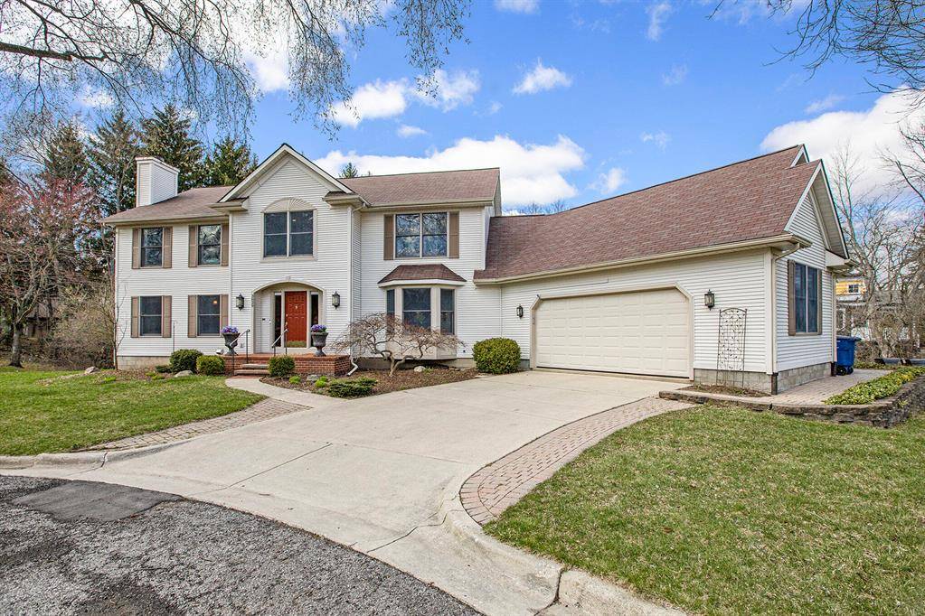 Ann Arbor, MI 48105,3829 Waldenwood Drive