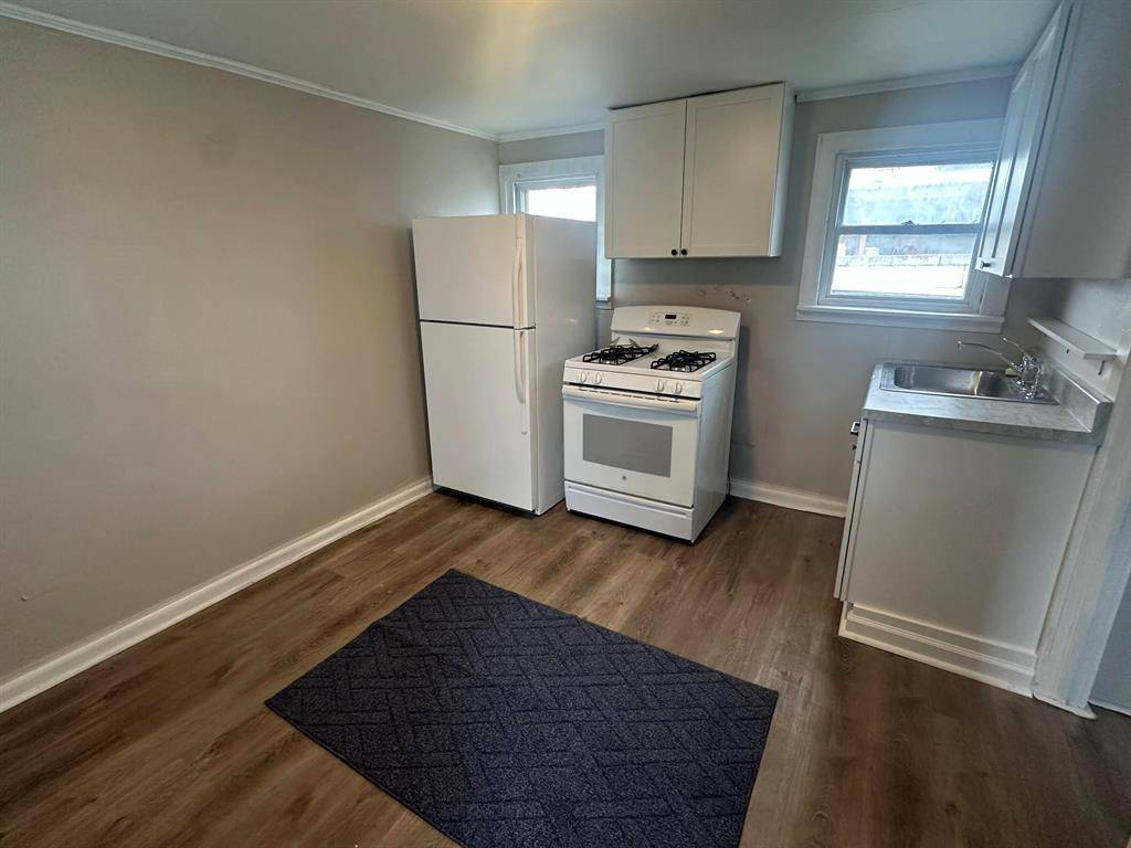 Farmington, MI 48336,22100 Hawthorne Street 2